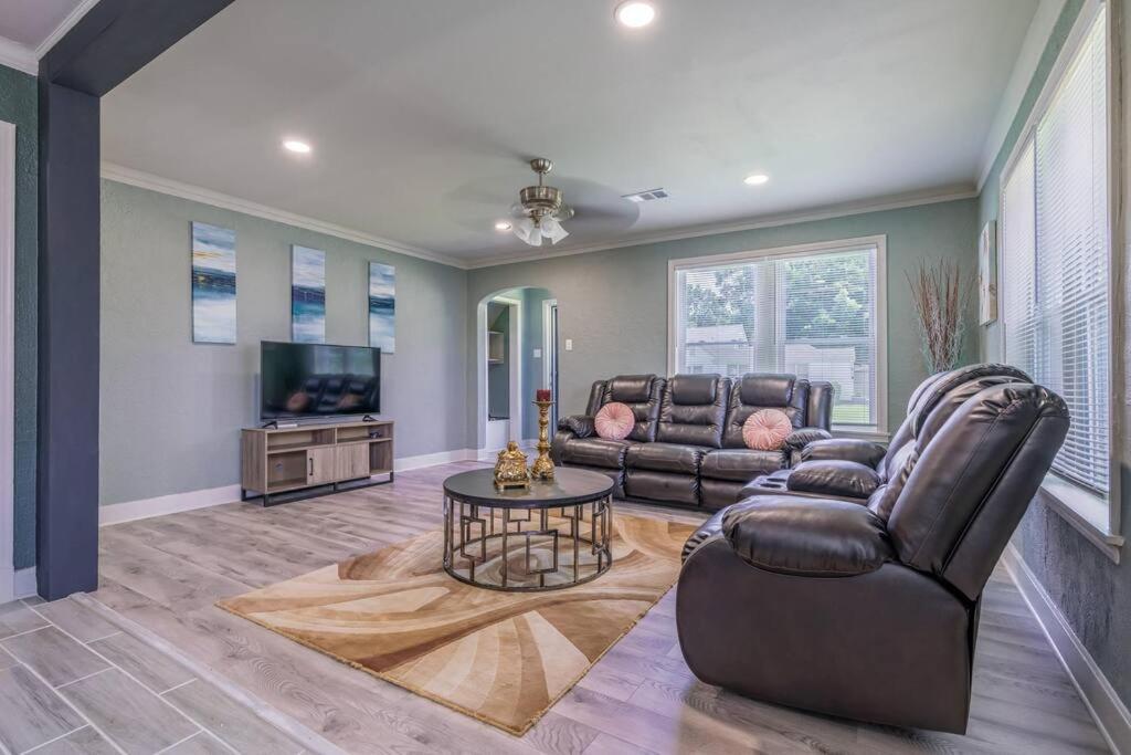 Mika Springs Beach Inspired Home! Memphis Extérieur photo